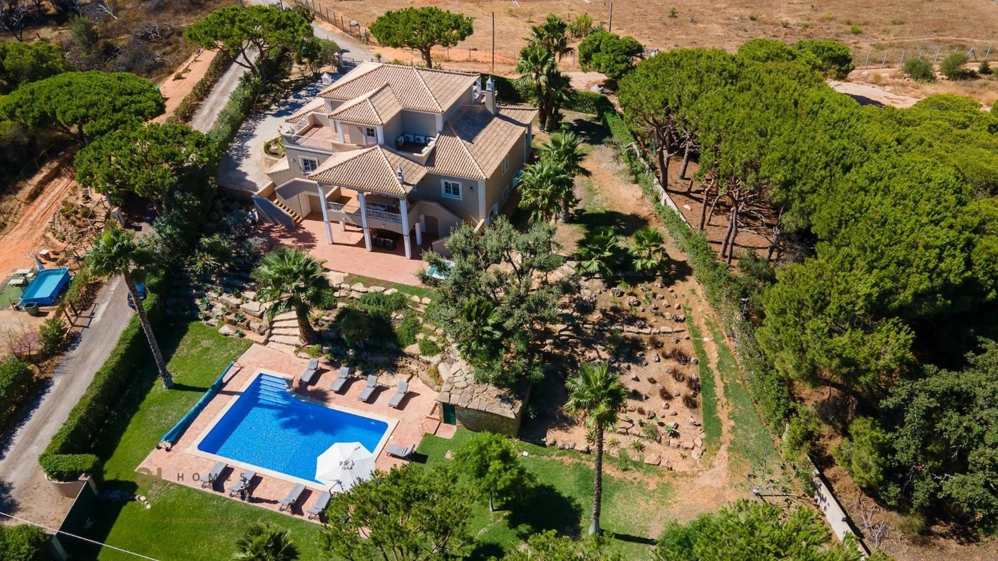 Luxuosa Moradia V5 Em Quarteira - Greice Homes Exterior foto