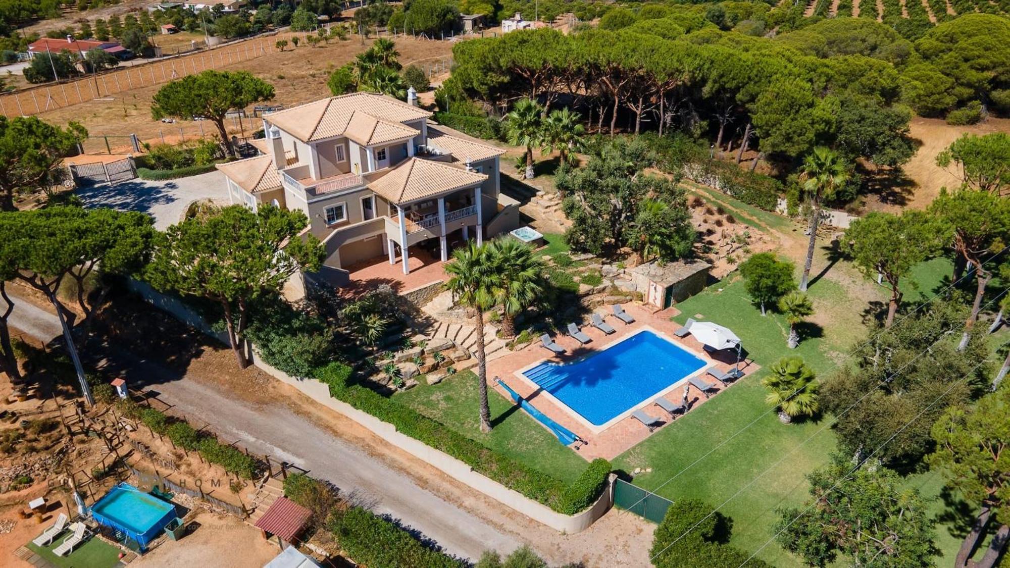 Luxuosa Moradia V5 Em Quarteira - Greice Homes Exterior foto